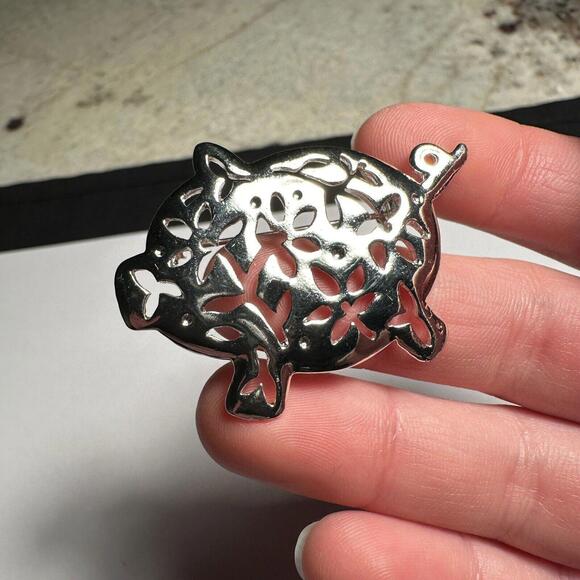 Signed Danecraft Pig Piggy Brooch Pin Silver Tone Metal - Picture 2 of 11